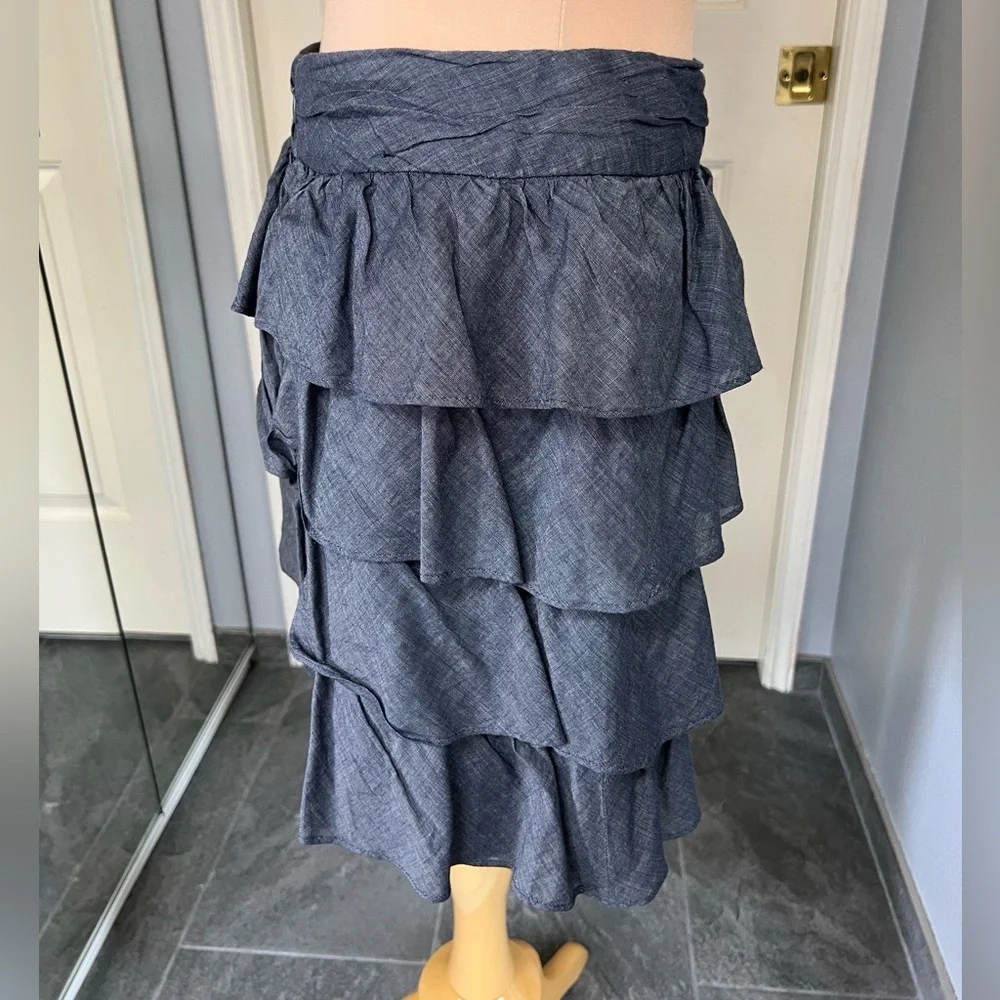 Banana‎ Republic Chambray Tiered Ruffle Skirt